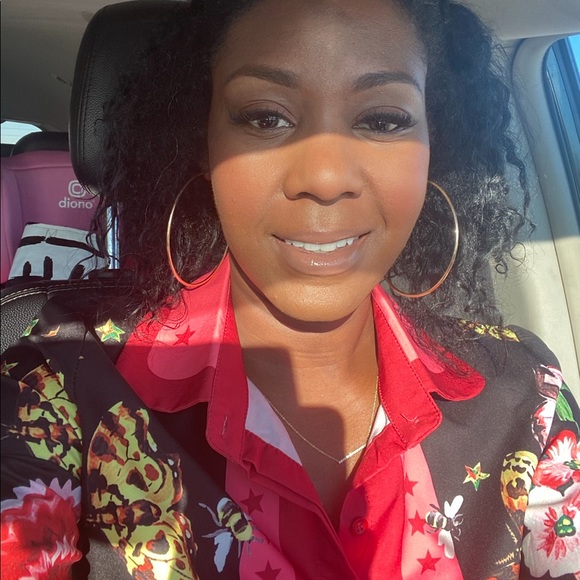 Butterfly print colorful blouse - Picture 2 of 2